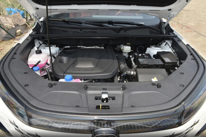 比长安CS75PLUS不只省购置税；9.98万的插混SUV蓝电E5居然敢真的油电同价