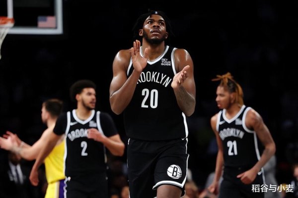 Một hoạt động khó hiểu! Nets k