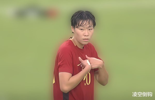 4-2, Wang Yanwen đánh bại cả t